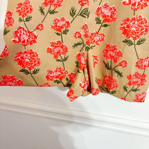 Banana Republic Floral Print Tailored Romper Size 4 Brown/Tan Red/Pink Flowers - Picture 4 of 9